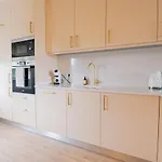 Oleander - Excellent Townhouse In Carvoe Карвоейру