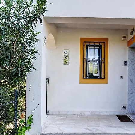 Oleander - Excellent Townhouse In Carvoe * 卡武埃鲁