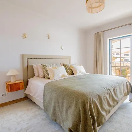 Dom wakacyjny Oleander - Excellent Townhouse In Carvoe Carvoeiro (Lagoa)