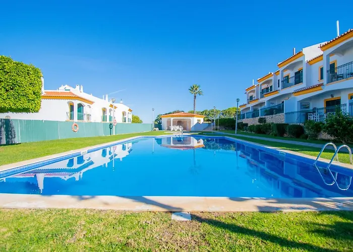 Dom wakacyjny Oleander - Excellent Townhouse In Carvoe *