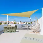 Oleander - Excellent Townhouse In Carvoe 카르보에이루