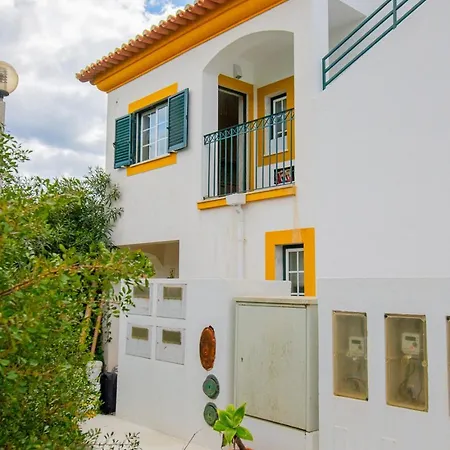 Casa vacanze Oleander - Excellent Townhouse In Carvoe
