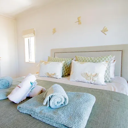 Casa Francesca, Renovated Townhouse Walking Distan Carvoeiro (Lagoa)