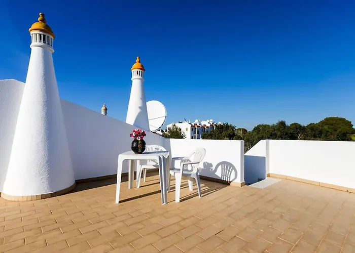 Oleander - Excellent Townhouse In Carvoe Carvoeiro
