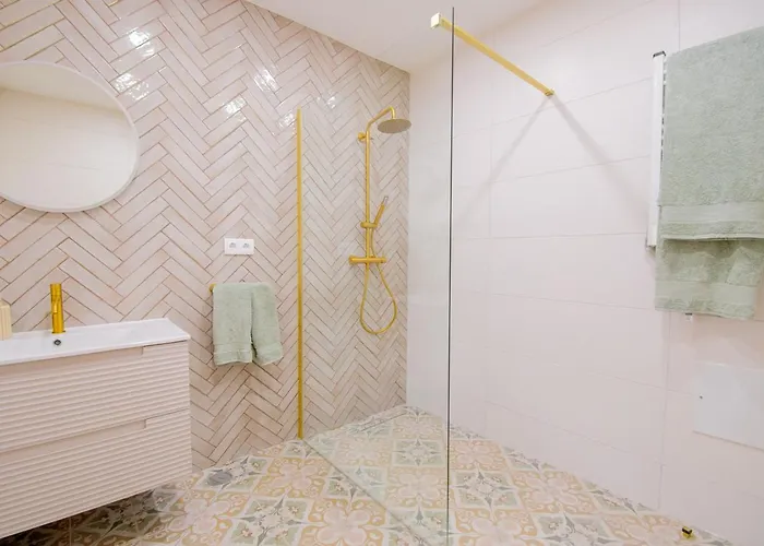 펜션 Oleander - Excellent Townhouse In Carvoe