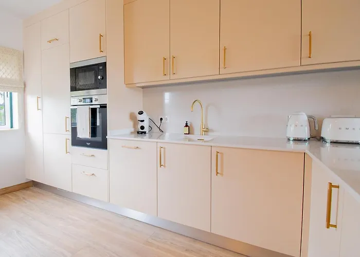 Oleander - Excellent Townhouse In Carvoe 카르보에이루