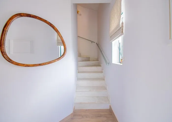 Oleander - Excellent Townhouse In Carvoe 펜션 *