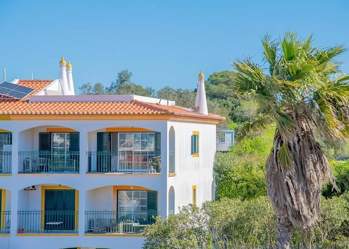 Oleander - Excellent Townhouse In Carvoe