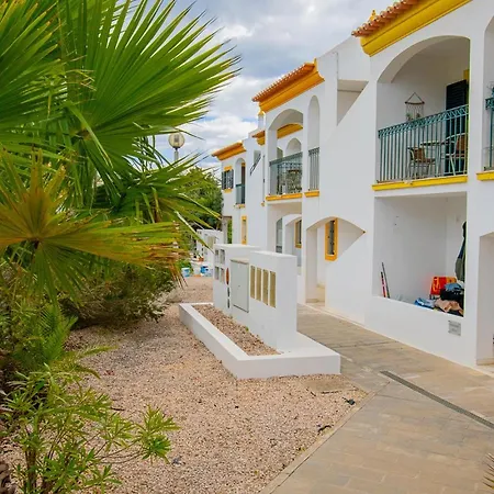 Oleander - Excellent Townhouse In Carvoe